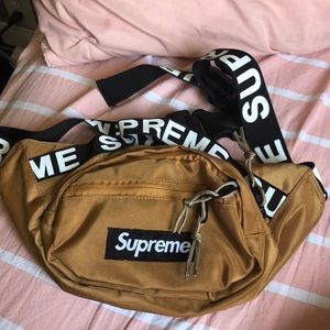 Supreme fanny pack
